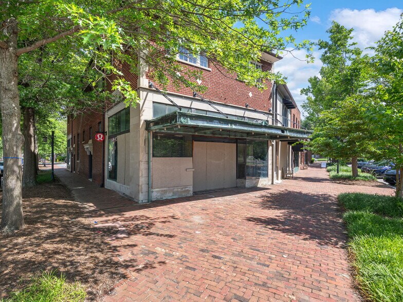 Primary Photo Of 1 Kitchin Pl, Asheville Storefront For Lease