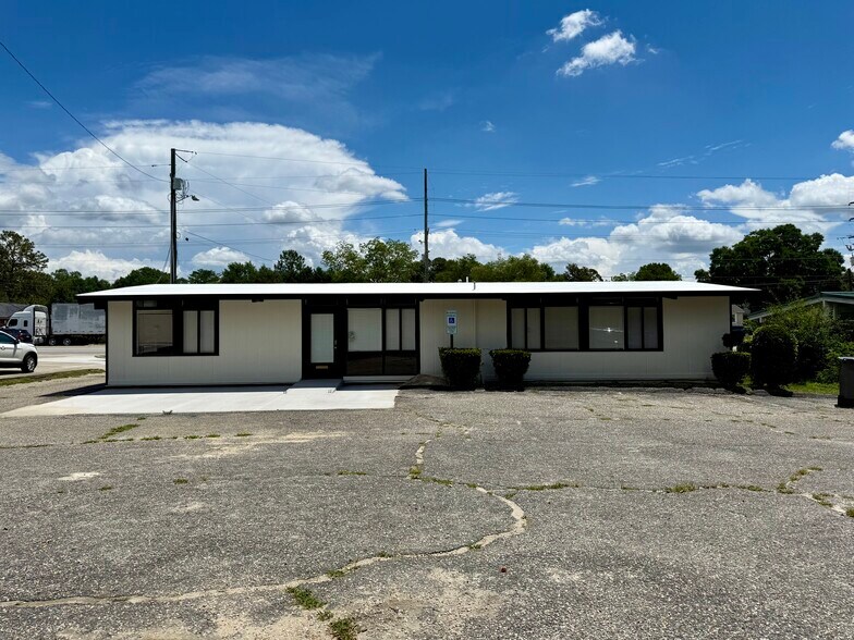 More Photos Of 516 Owen Dr, Fayetteville Office For Lease