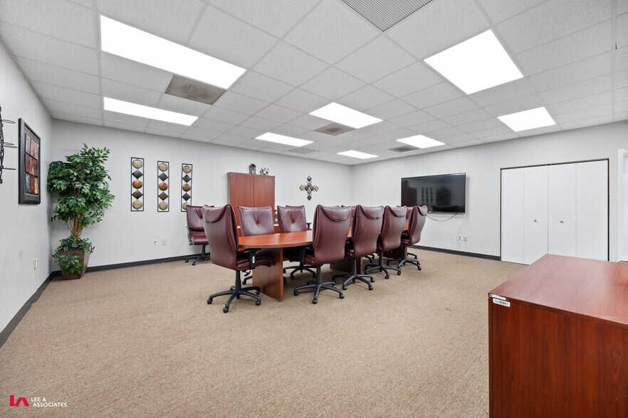 More Photos Of 1400 Montreal Rd, Tucker Medical For Lease