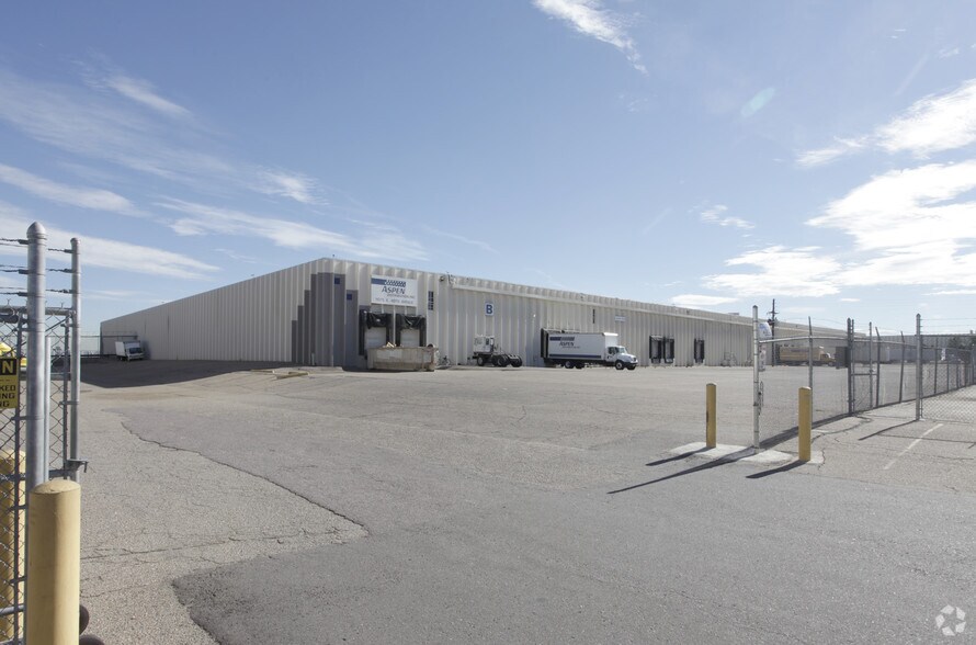 More Photos Of 11075 E 40th Ave, Denver Warehouse For Lease