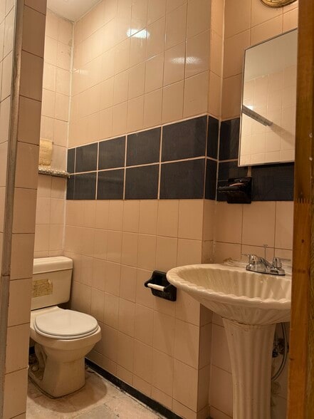 More Photos Of 139 Neptune Ave, Brooklyn General Retail For Lease