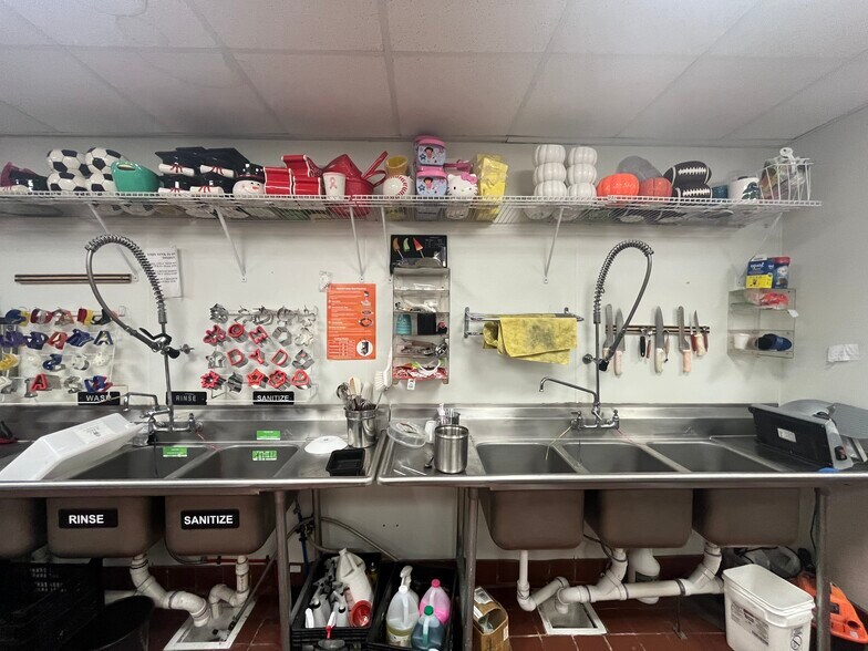 More Photos Of 488 Broadway, Bayonne Storefront For Sale