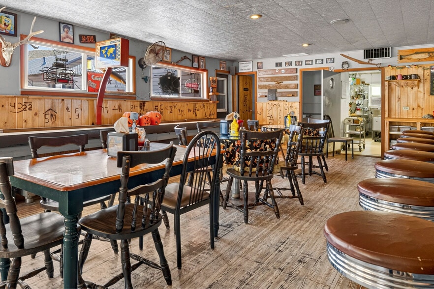 More Photos Of 146 1st Ave, Parshall Bar For Sale