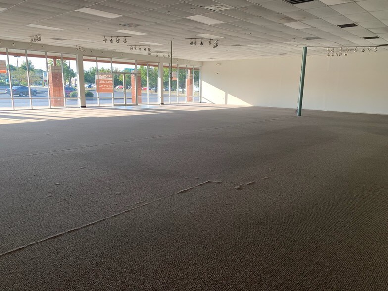 More Photos Of 50 S Blue Angel Pky, Pensacola Storefront For Lease