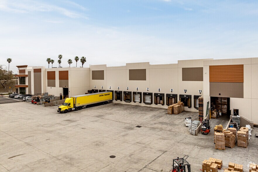 More Photos Of 10628 Central Ave, Montclair Distribution For Lease