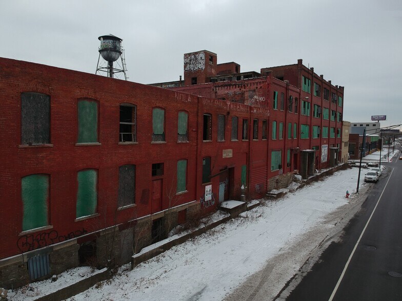 More Photos Of 57 Tonawanda St, Buffalo Office For Sale