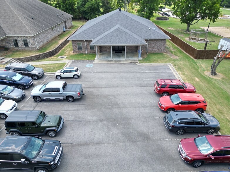 More Photos Of 1111 Fayetteville Rd, Van Buren Office For Sale
