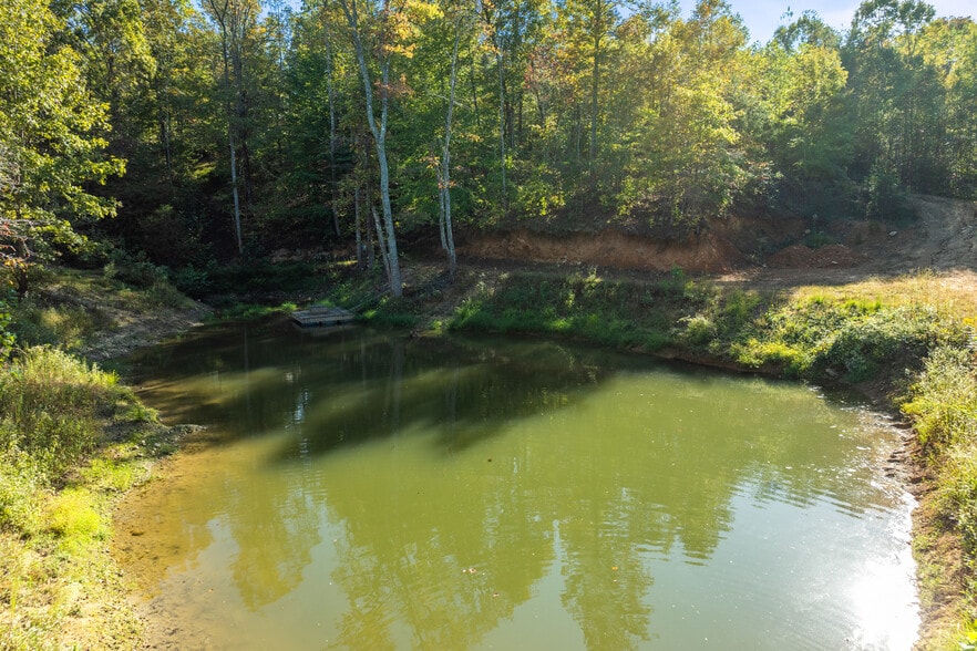 More Photos Of 228 Pattie Gap Rd, Philadelphia Apartments For Sale