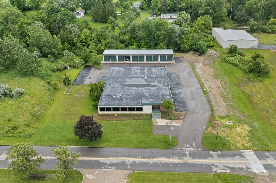 More Photos Of 1075 National Pky, Mansfield Office For Sale