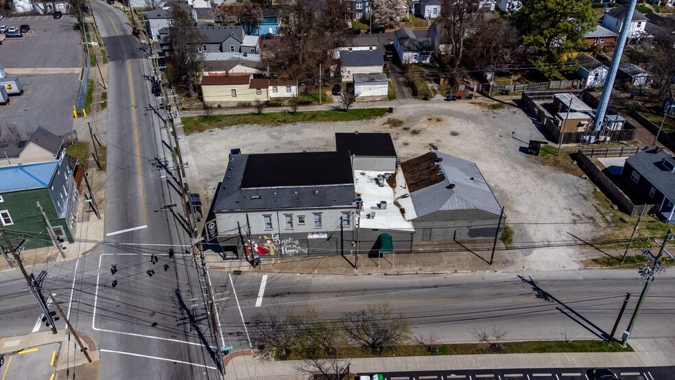 More Photos Of 1481 S Shelby St, Louisville Bar For Sale