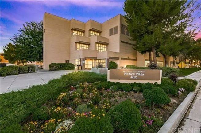 More Photos Of 44215 15th St W, Lancaster Medical For Sale