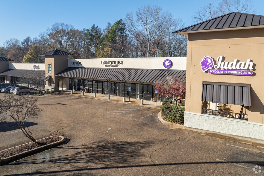 More Photos Of 731 S Pear Orchard Rd, Ridgeland Storefront For Lease