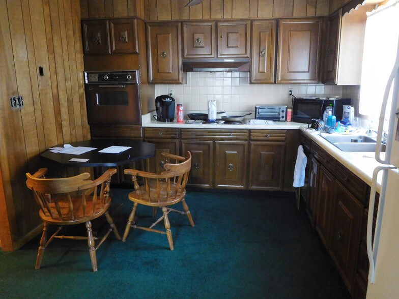 200 Buckhannon Pike, Clarksburg, WV 26301 Hotel For Sale