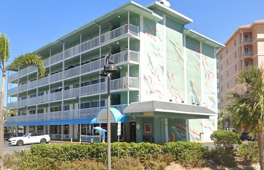 More Photos Of 504 S Gulfview Blvd, Clearwater Beach Hotel For Sale