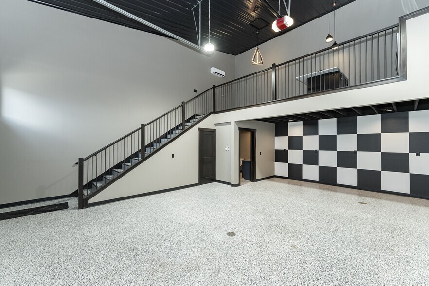 More Photos Of 273 Penny Ln NE, Rochester Specialty For Sale