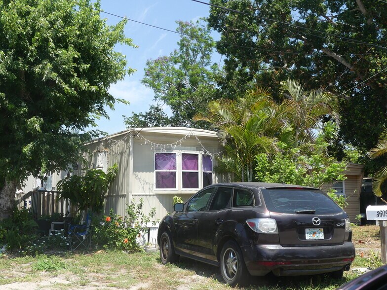 More Photos Of 3307 36th Ave, Okeechobee Manufactured Housing Mobile Home Park For Sale