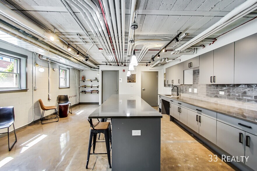 More Photos Of 501-551 W Euclid Ave, Arlington Heights Apartments For Sale