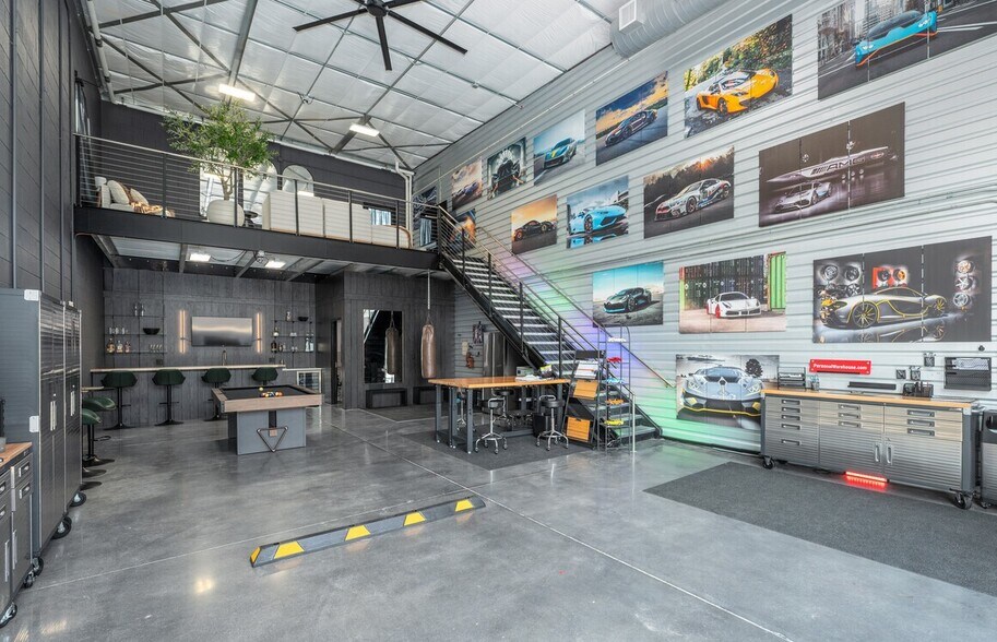 More Photos Of 15431 Fitzhugh Rd, Dripping Springs Showroom For Lease