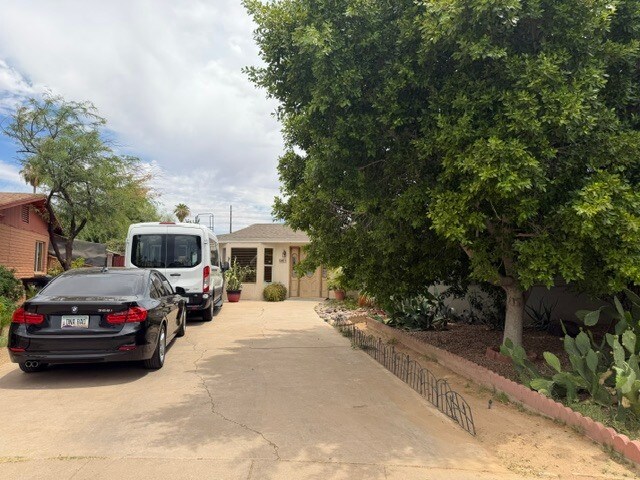 More Photos Of Peoria & 35th Ave, Phoenix Assisted Living For Sale