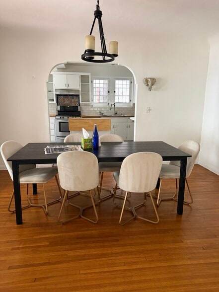 More Photos Of , West Hollywood Multifamily For Sale