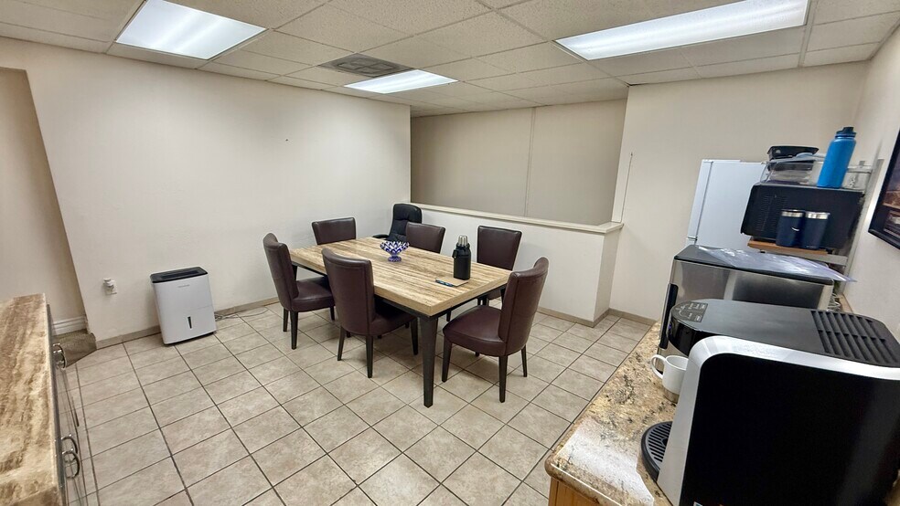 More Photos Of 11135 E Rush St, South El Monte Manufacturing For Lease