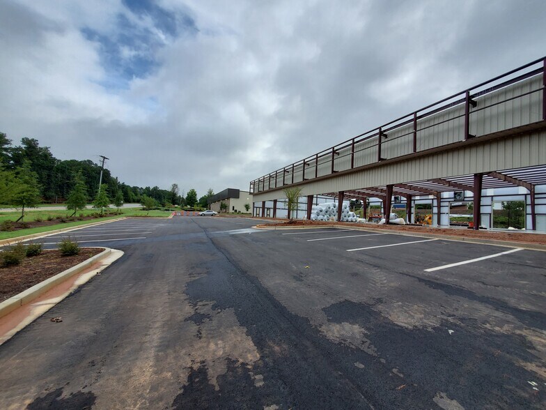 More Photos Of 1937-1943 Hwy 155 Hwy, McDonough Light Distribution For Lease