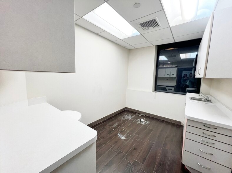 More Photos Of 128-138 Mott St, New York Medical For Sale