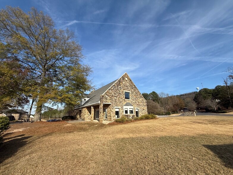 More Photos Of 204 Griffin Park Dr, Birmingham Office For Sale