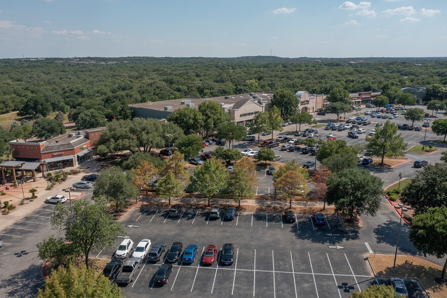 More Photos Of Brodie Ln @ SEC Brodie Ln & Hwy 290 W, Sunset Valley Unknown For Lease