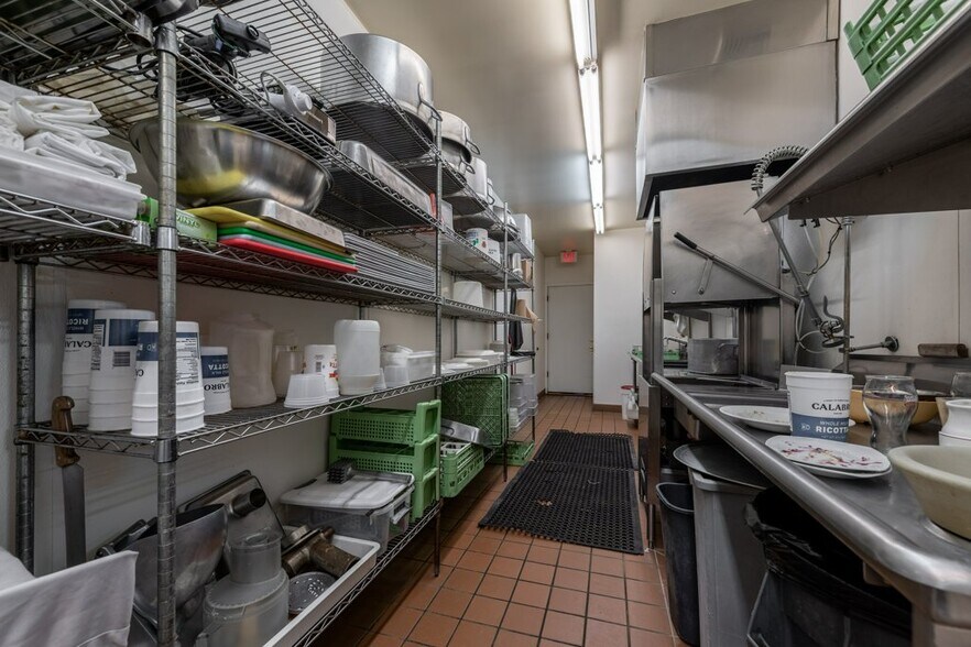 More Photos Of 376 River Rd, Shelton Restaurant For Sale