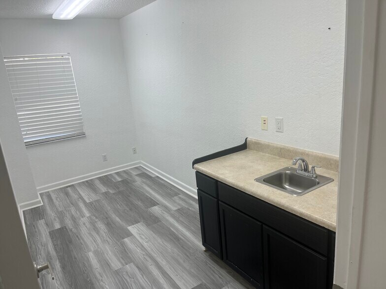 More Photos Of 1216 SE 1st Ave, Fort Lauderdale Medical For Lease