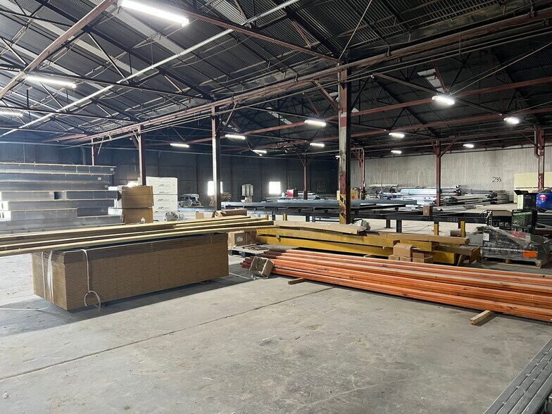More Photos Of 7800 E 12th St, Kansas City Manufacturing For Lease