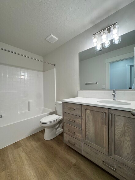 More Photos Of 1800 7th Ave N, Payette Apartments For Sale