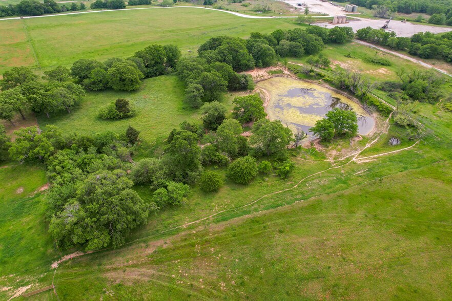 More Photos Of 622 Darwin Rd, Sunset Land For Sale