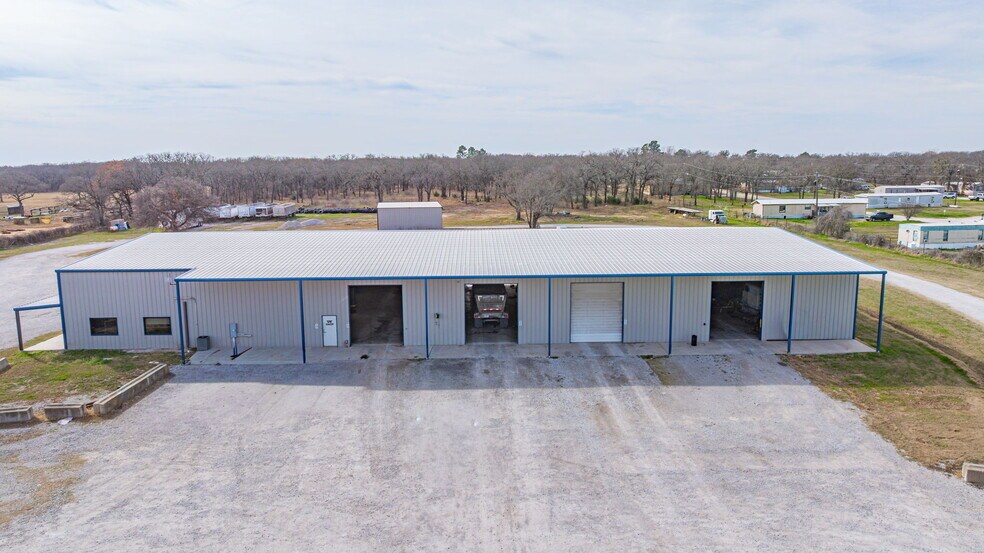 More Photos Of 4610 E Highway 199, Springtown General Retail For Sale