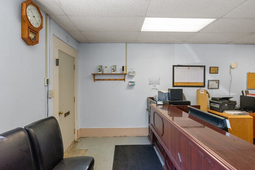 More Photos Of 75 Jackson Ave, Cohoes Warehouse For Lease