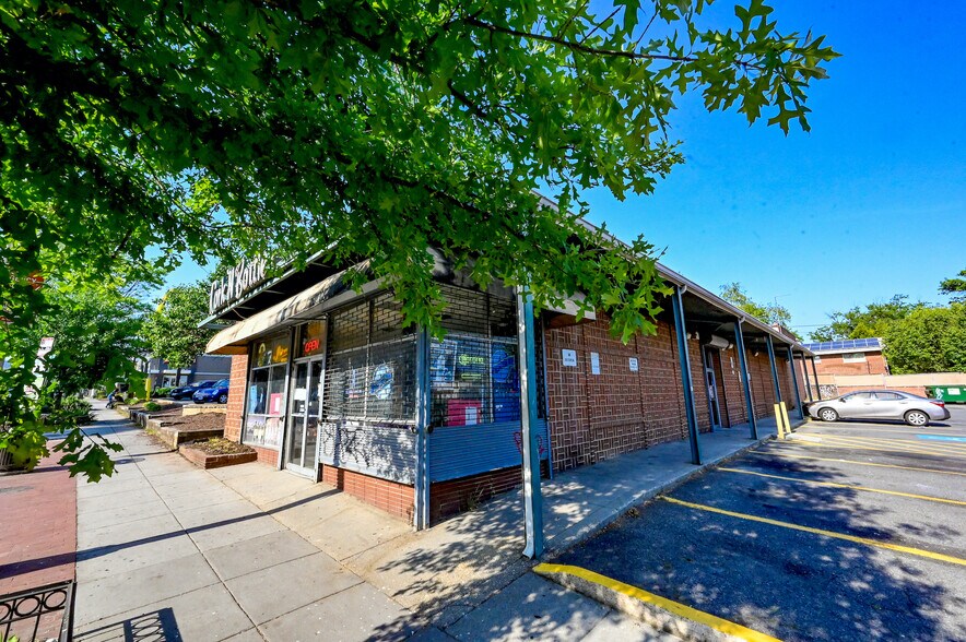 More Photos Of 7421 Georgia Ave NW, Washington Freestanding For Lease