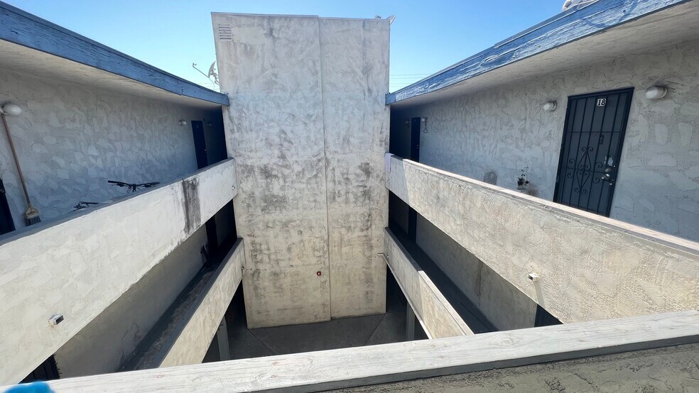 More Photos Of 2614 Griffin Ave, Los Angeles Apartments For Sale