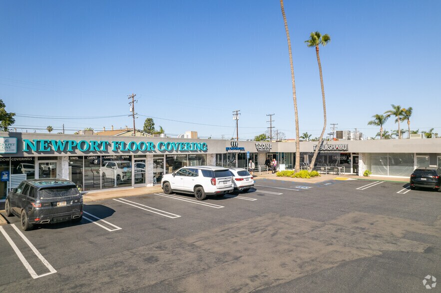 More Photos Of 369 E 17th St, Costa Mesa Storefront Retail Office For Lease
