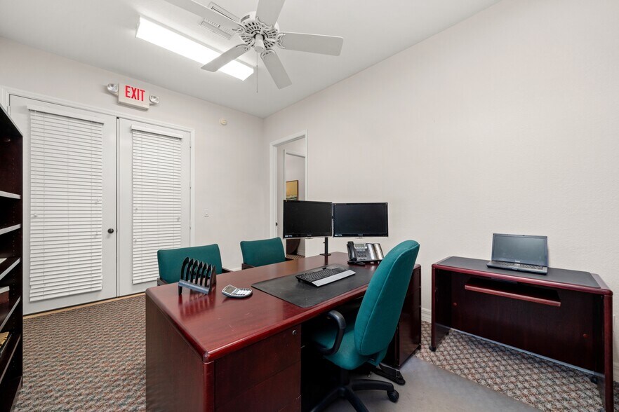 More Photos Of 405 W Interlake Blvd, Lake Placid Office For Sale