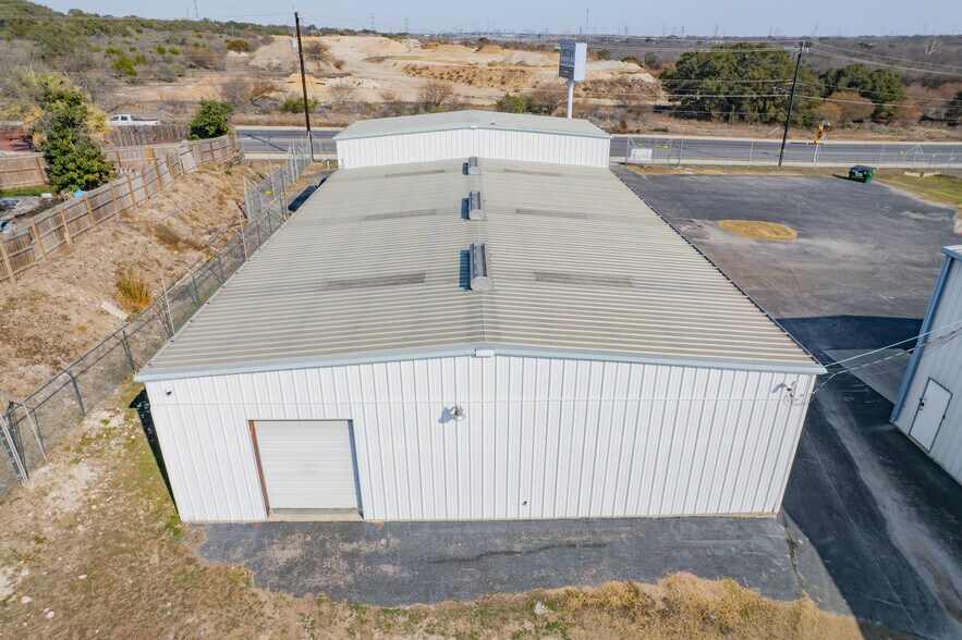 More Photos Of 15279 Bulverde Rd, San Antonio Warehouse For Sale