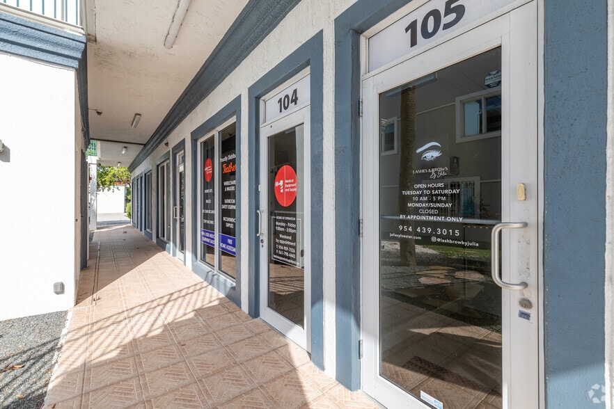 More Photos Of 811 SE 8th Ave, Deerfield Beach Office For Lease