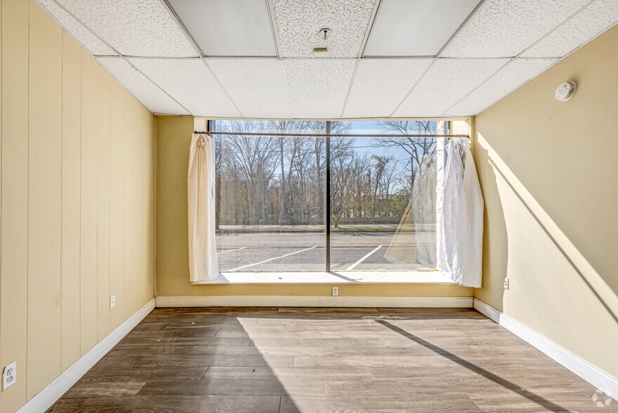 More Photos Of 1129-1199 Willingham Dr, East Point Warehouse For Lease