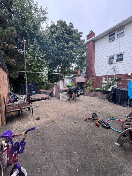 More Photos Of 17 Green Ct, Lodi Apartments For Sale