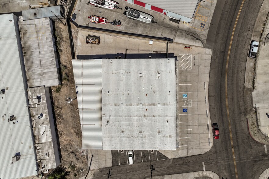 More Photos Of 1851 Commander Dr, Lake Havasu City Freestanding For Lease