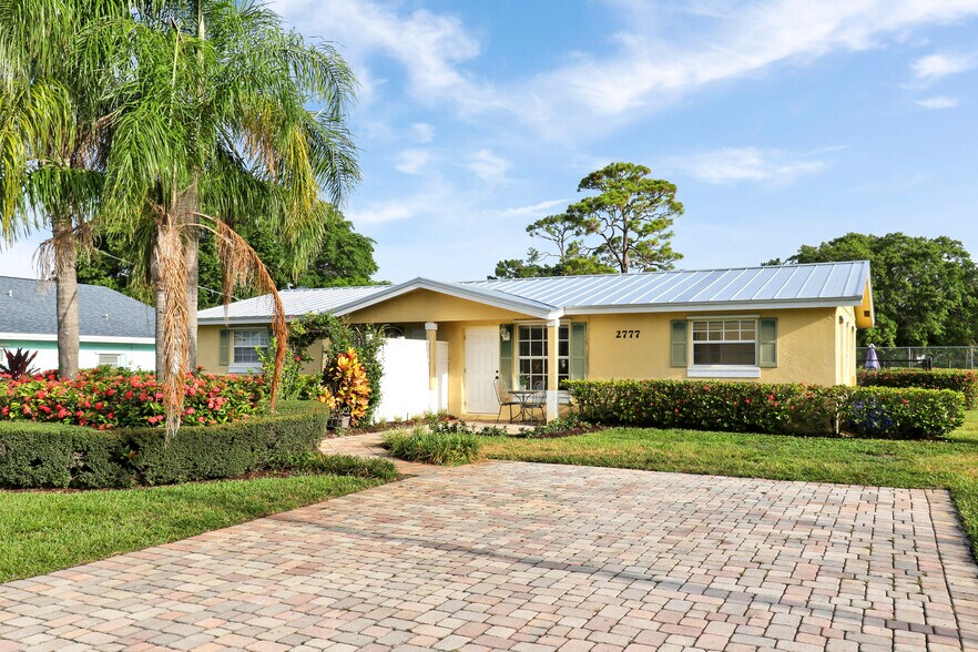 More Photos Of 2767 SE Normand St, Stuart Apartments For Sale