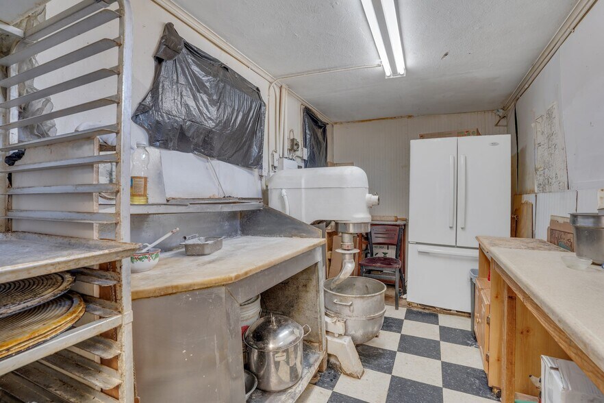 More Photos Of 365 Ringwood Ave, Wanaque Restaurant For Sale