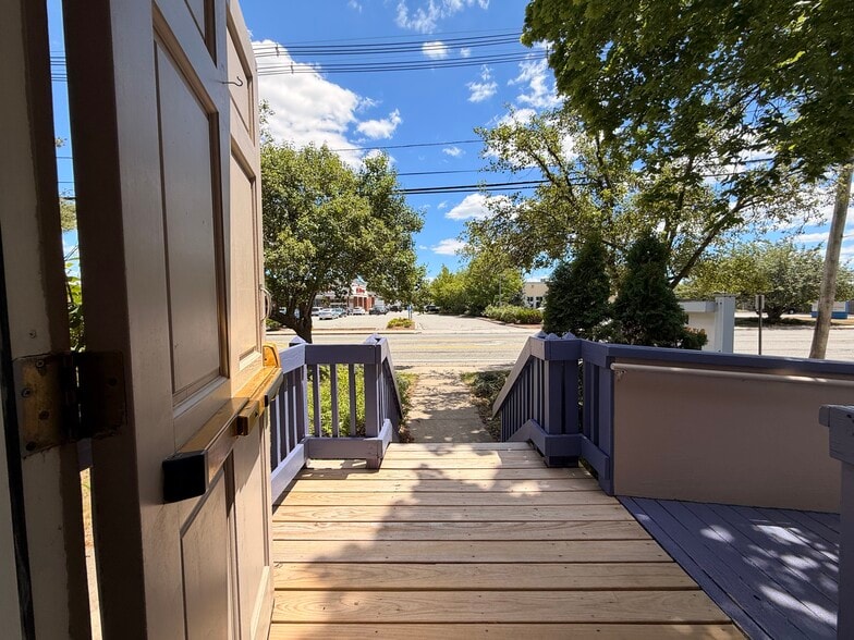 More Photos Of 2797 Post Rd, Warwick Office For Sale