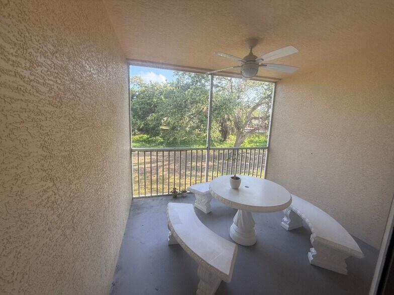 More Photos Of 897 E Venice Ave, Venice Medical For Lease