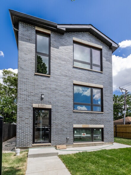 Primary Photo Of 623 Hamlin Ave, Chicago Apartments For Sale